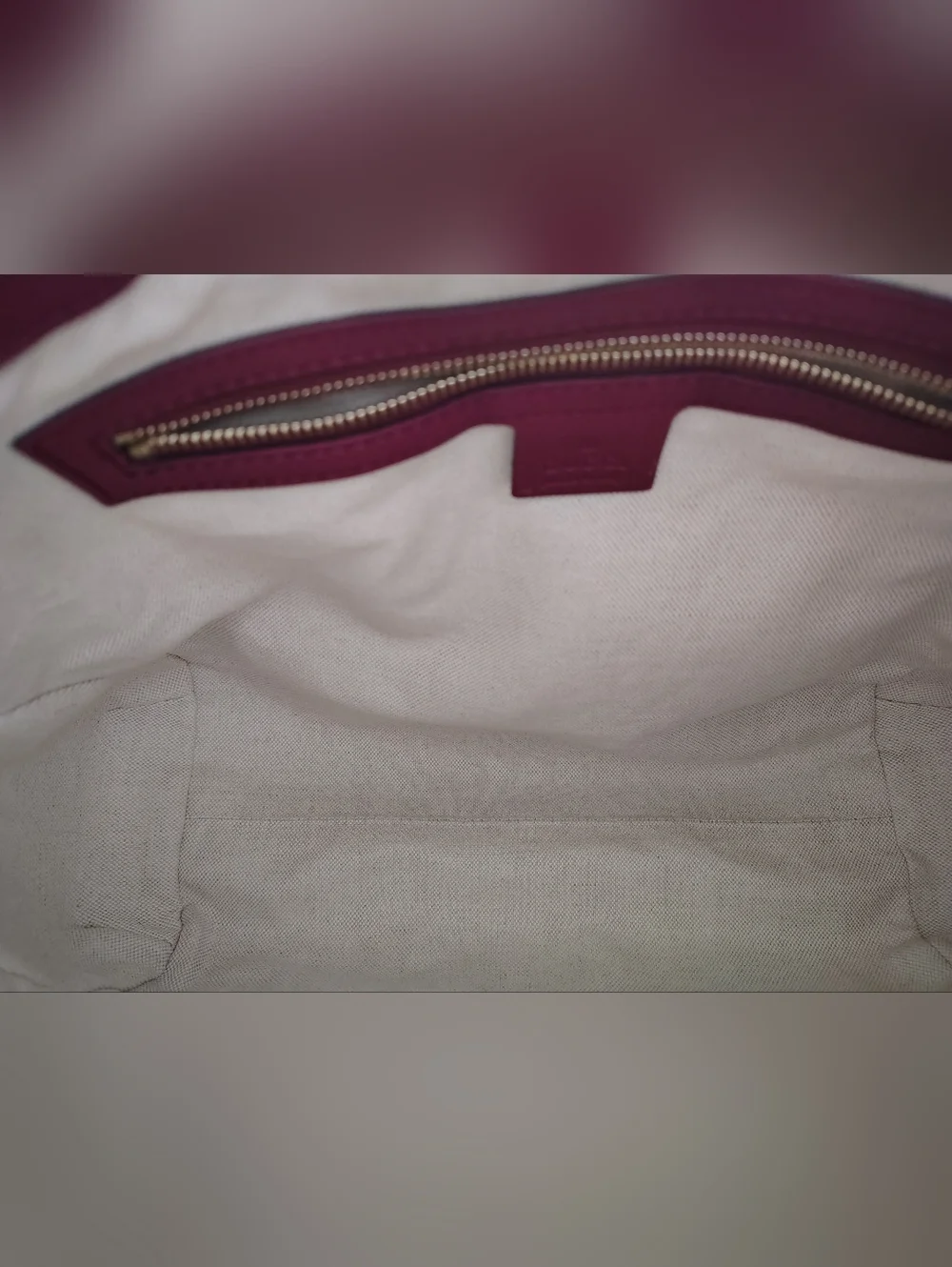 Gucci Bags - Picture 13 of 15
